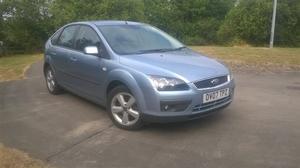Ford Focus ZETEC CLIMATE - NEW MOT - WARRANTY - AA COVER -