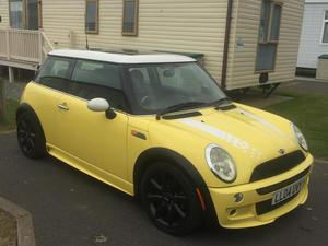 Mini Cooper 1.6 Hatch  Miles from New Panoramic