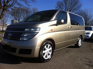 Nissan Elgrand 3.5 Automatic 8 Seater 4x4 Option - Reverse