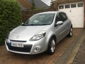 Renault Clio  Initial Tom Tom in Polegate | Friday-Ad