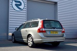 Volvo V D5 SE 5d 183 BHP