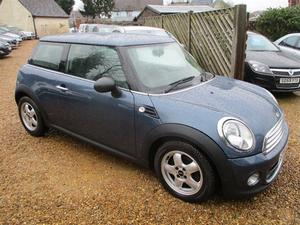 Mini Hatch 1.6 One (Pepper) 3dr