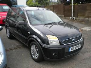 Ford Fusion  in Lydney | Friday-Ad