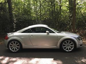 Audi TT 225 Coupe in Crawley | Friday-Ad