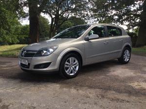Vauxhall Astra  in Bromley | Friday-Ad