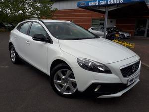 Volvo V40 D] Cross Country Lux 5dr