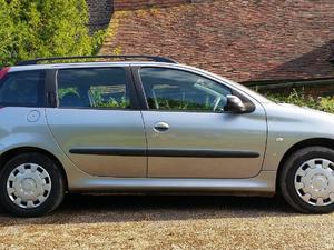 Peugeot 206 in East Grinstead | Friday-Ad
