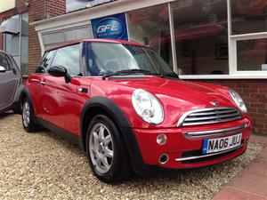 Mini Hatch 1.6 One Seven 3dr