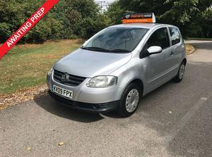 Volkswagen Fox 1.2 6V 3d 54 BHP