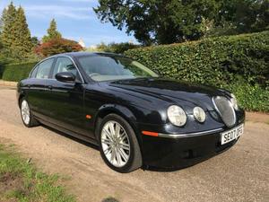 Jaguar S-Type  in Tunbridge Wells | Friday-Ad