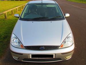 Ford Focus L - 5 Door in Worthing | Friday-Ad