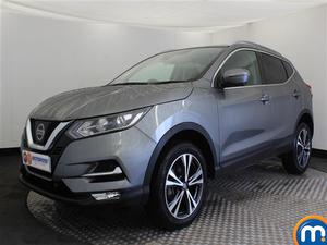 Nissan Qashqai 1.6 dCi N-Connecta [Glass Roof Pack] 5dr [NM]