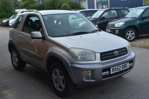 Toyota RAV 4 VVTI NRG