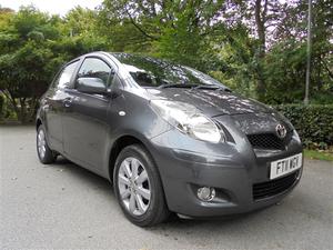 Toyota Yaris 1.33 VVT-i T Spirit Nav 5dr [6]