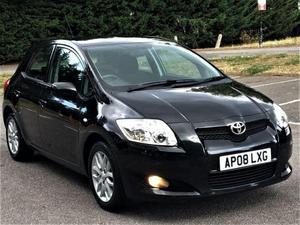 Toyota Auris  in London | Friday-Ad