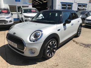 Mini Hatch 1.5 Cooper D CHILLI AND MEDIA PACK, £ZERO TAX,