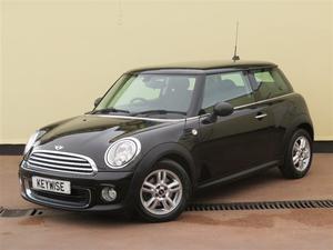 Mini Hatch 1.6 One (Sport Chili) 3dr