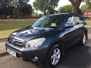 Toyota RAV 4 2.2 D-4D XT5 SUV 5dr Diesel Manual (173 g/km,