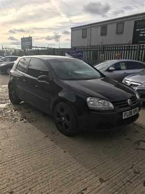 Volkswagen Golf 1.6 S FSI 3d 114 BHP