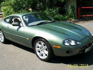 Jaguar Xk8 V8 Automatic Coupe in Epsom | Friday-Ad