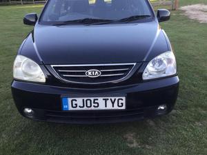 Kia Carens  with towbar in Lewes | Friday-Ad
