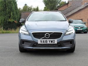 Volvo V40 T) Cross Country Pro 5dr
