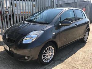 Toyota Yaris 1.33 VVT-i SR 5dr [6]