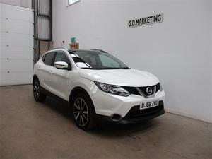 Nissan Qashqai 1.2 DiG-T Tekna [Panoramic Glass