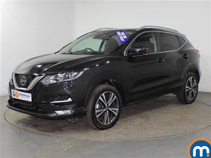 Nissan Qashqai 1.6 dCi N-Connecta [Glass Roof Pack] 5dr [NM]