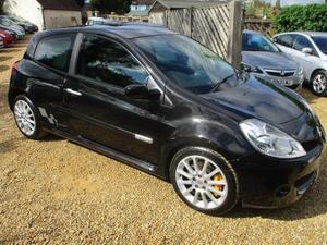 Renault Clio  in Bedford | Friday-Ad