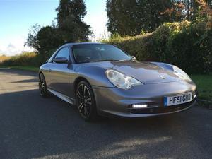 Porsche  CARRERA in London | Friday-Ad