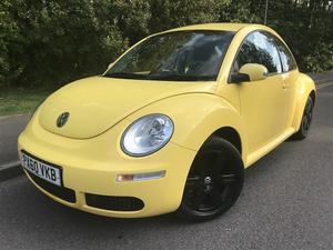 Volkswagen Beetle LUNA 16V