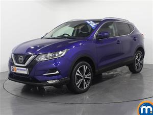 Nissan Qashqai 1.5 dCi N-Connecta [Glass Roof Pack] 5dr [NM]