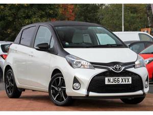 Toyota Yaris 1.33 VVT-i Design 5dr [Leather] Hatchback