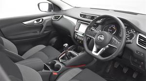 Nissan Qashqai 1.2 DiG-T N-Connecta [Glass Roof Pack] 5dr