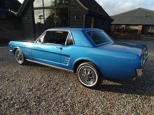 Ford Mustang 289 V8 Hardtop Coupe - Auto