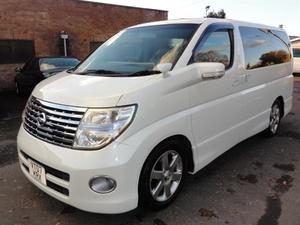 Nissan Elgrand HIGHWAY STAR UK NAV LEATHER SROOFS Auto