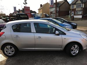 Vauxhall Corsa 1.4i 16V Club 5dr [AC]