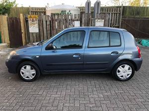 Renault Clio  perfect condition MOT till  in