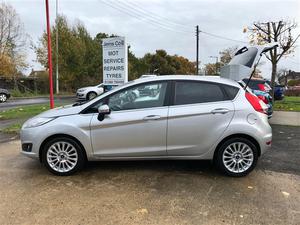 Ford Fiesta 1.0 EcoBoost 125 Titanium 5dr ONLY 17 K F.F.S.H.