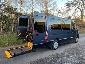 Renault Master SL28dCi 125 Quickshift6 AUTOMATIC WHEELCHAIR