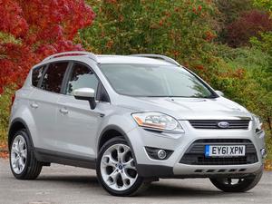 Ford Kuga 2.0 TDCi TITANIUM * PARKING SENSORS * BLUETOOTH *