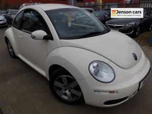 Volkswagen Beetle 1.6 LUNA 8V 3d 101 BHP