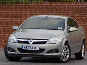 Vauxhall Astra 2.0 i Design Twin Top 2dr