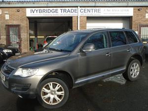 Volkswagen Touareg 2.5 SE DPF 5d AUTO 172 BHP