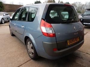 Renault Grand Scenic  in Cranleigh | Friday-Ad
