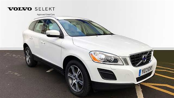 Volvo XC60 D4 AWD SE LUX (Family Pack, Heated Front Seats,