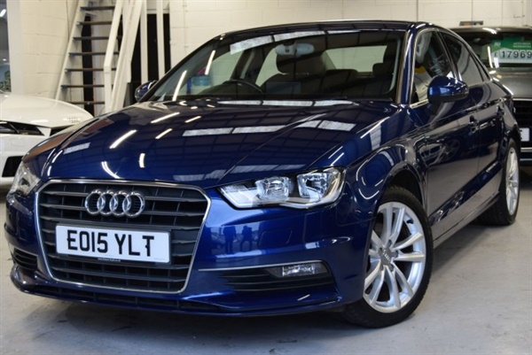 Audi A3 1.4 TFSI CoD SPORT 4DR