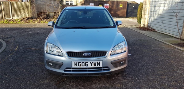 Ford Focus 2.0 Ghia 5dr Auto