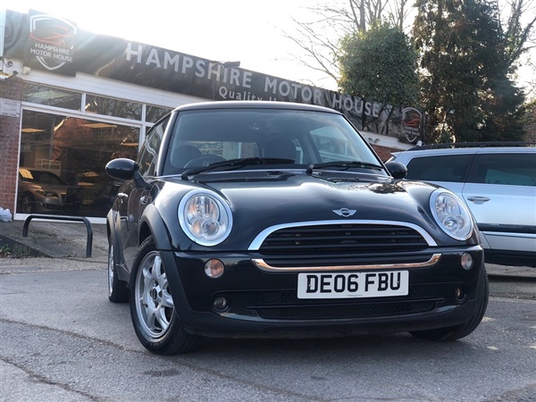 Mini Hatch 1.6 One Seven 3dr Auto